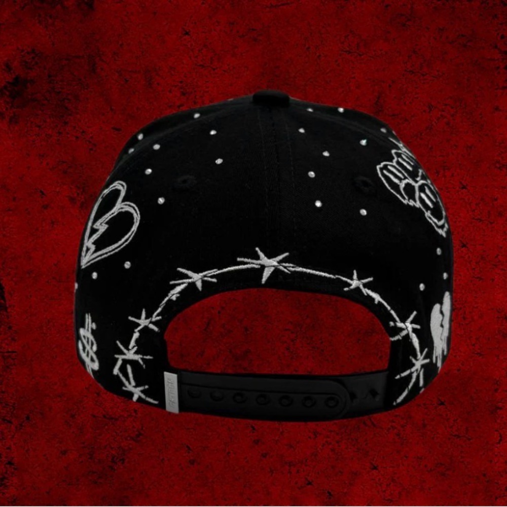 Black Embellished NY Cap - Picture 4 of 6